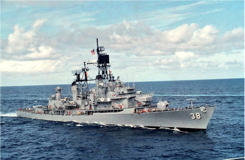 FlMichele69's tweet photo. Destroyers

#USSLuce DDG39 (1961-1991)
Farragut Class 

📷 12 March 1988

@USNavy🇺🇸 https://t.co/pclMZajR87