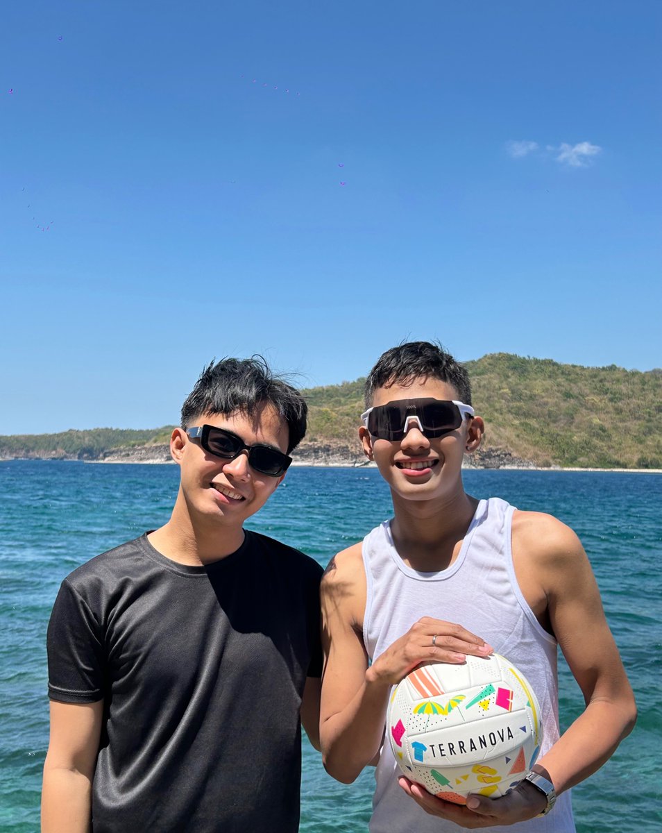 Caatnoir4's tweet photo. 📍Batangas https://t.co/ZqDGTJOhn7