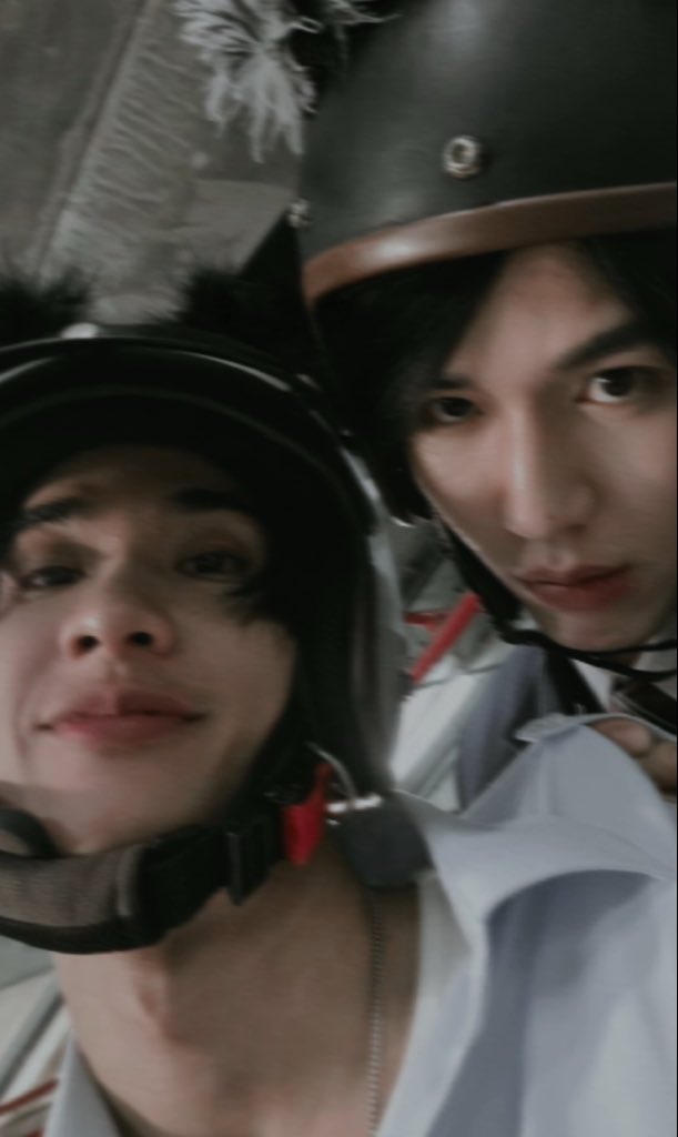 east_easy's tweet image. ตอนนั้น                                   ตอนนี้
มันก็ฉายแววสวยหล่อมาเป็น10กว่าปีแล้วนะ #เตนิว  #Tawan_V #Newwiee 
#fivelivefresh สู่ #ADogAndAPlane