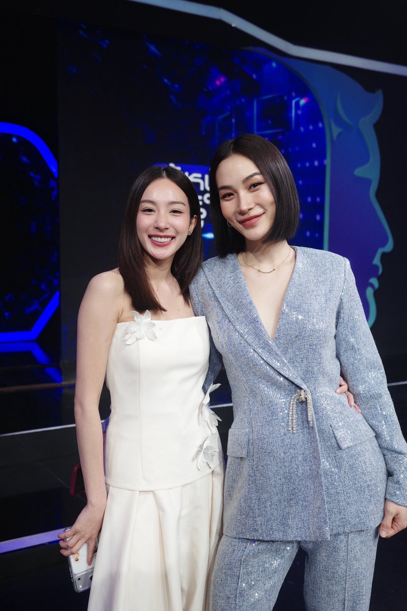 EnjoyLight tweet media