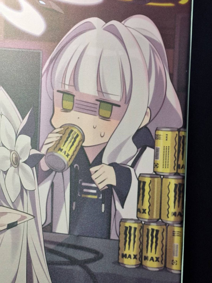 あすてる tweet media