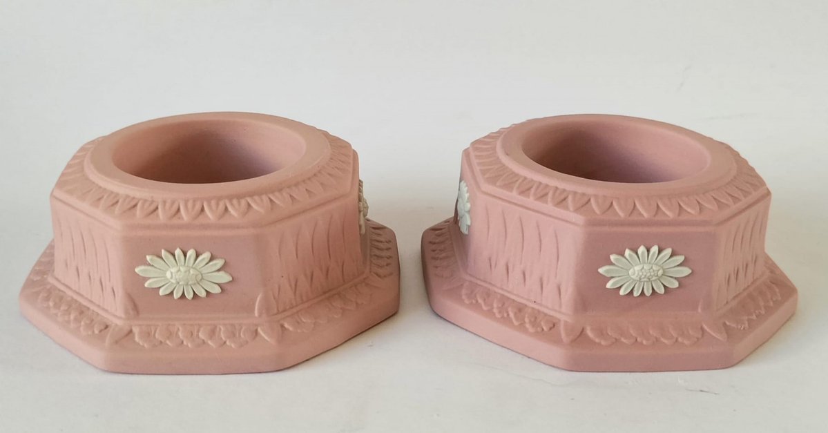 nivagcollects's tweet image. great #gift #giftidea 
light up your wedgwood collection with these fantastic jasperware #candle holders 
nivagcollectables.co.uk/search.php?q=c…