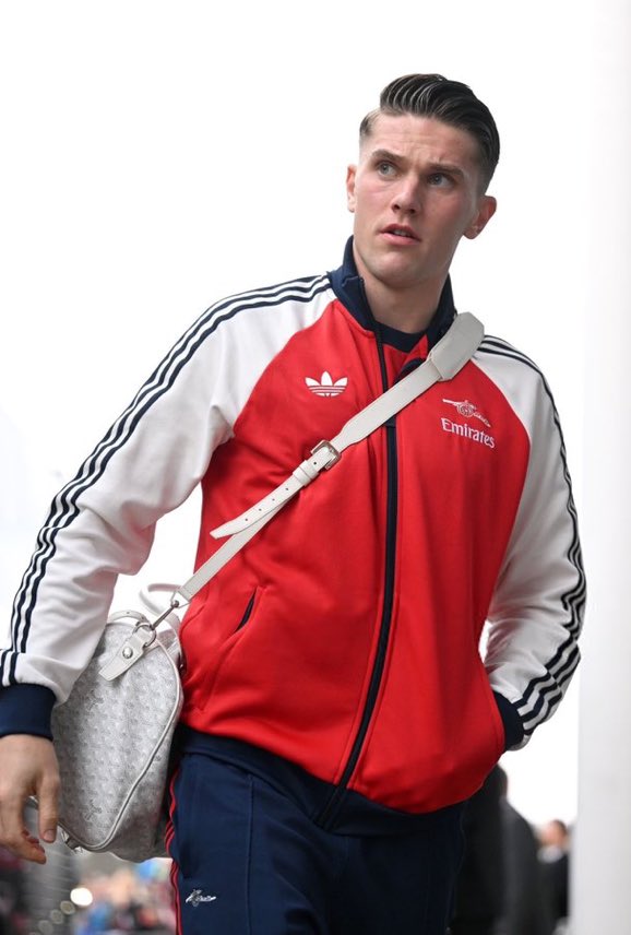 UY ❤️🤍 tweet media