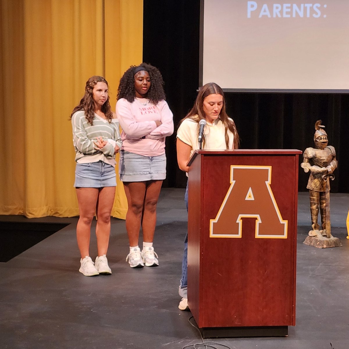 Alter Lady Knights Basketball tweet media