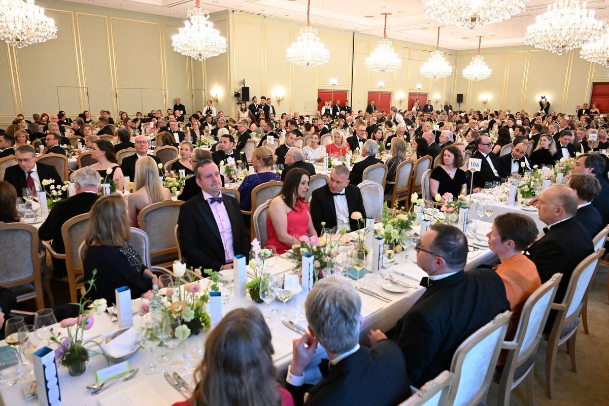 Leah von Roden tweet media