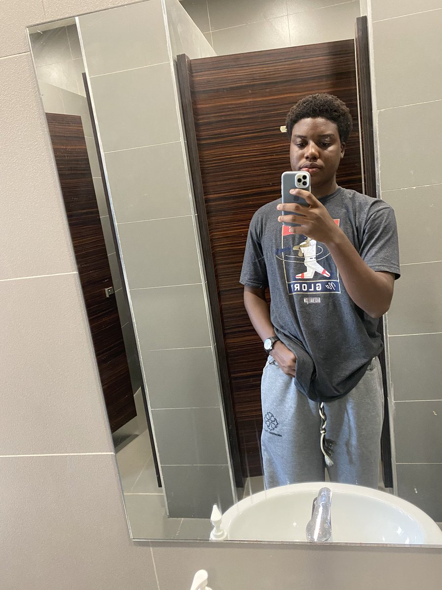 BROWN77G's tweet image. It’s weekend 💥🦍
#GIANTSM