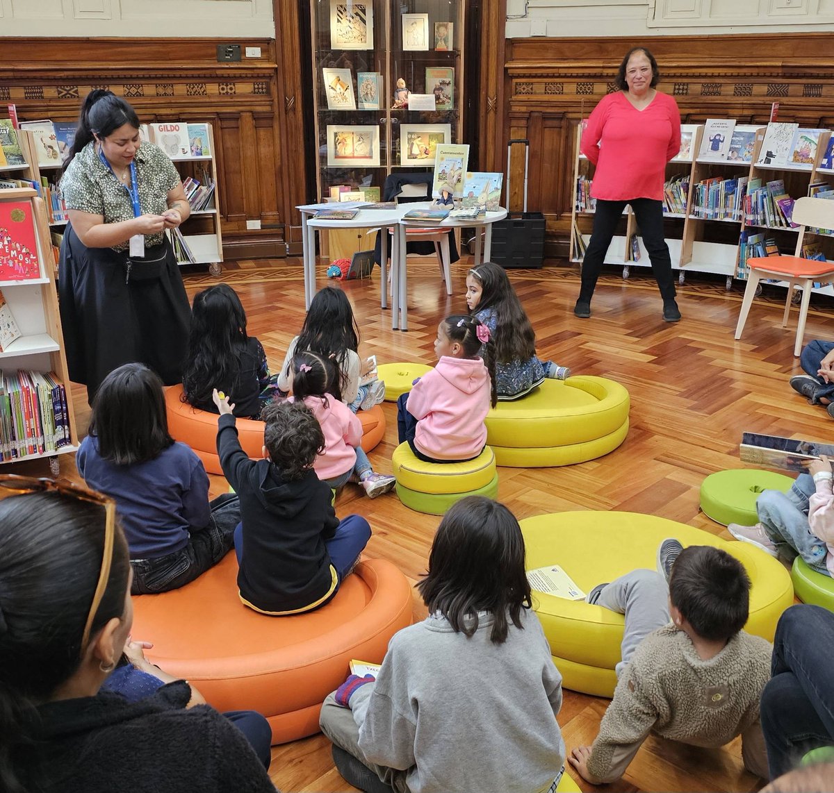 Biblioteca Nacional tweet media