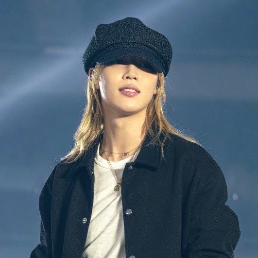 hourly brinatan tweet media