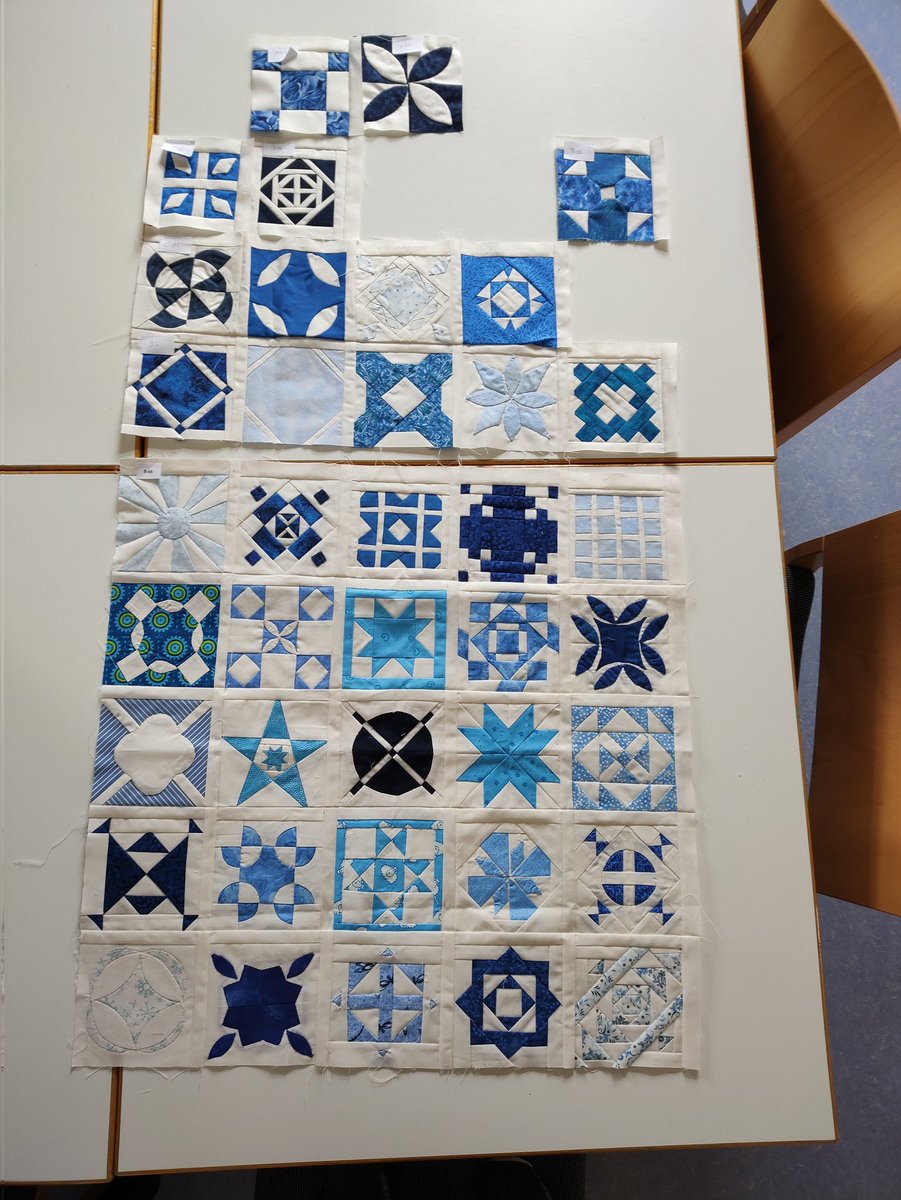 Heute wieder 2 Blöcke geschafft. 
3 müssen noch appliziert werden. 

Macht Euch ein schönes Wochenende.
#patchwork #dearjane #dearjanequilt