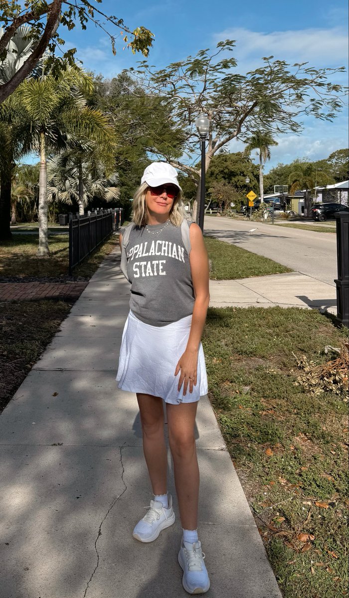 Alison Bonaguro tweet media