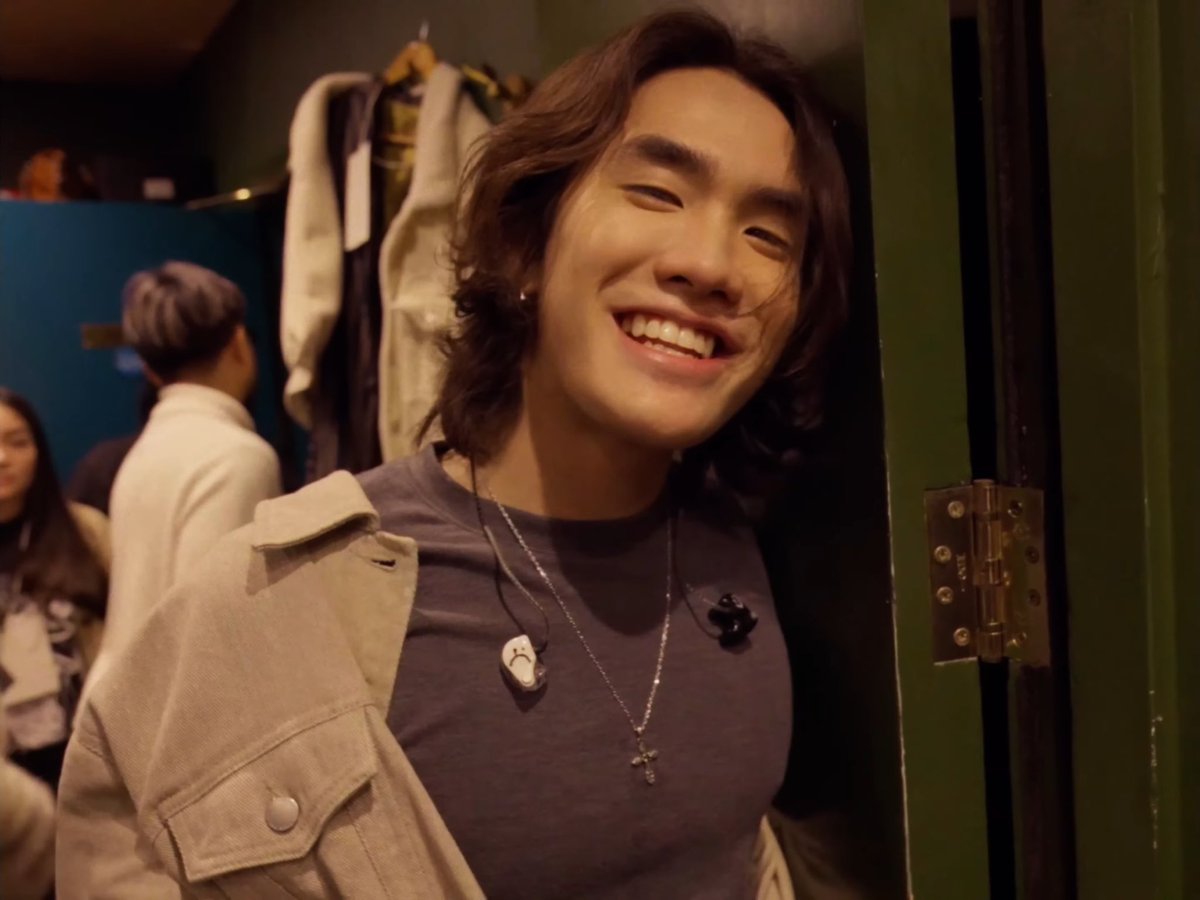 iamgrinz's tweet image. ขอบคุณในทุกความพยายาม ทุกบทเพลง ทุกเส้นทางกว่าจะมาเป็นศิลปินให้รักในวันนี้ มันมีความหมายมาก ๆ และปันคู่ควรกับทุกความรักที่ได้รับนะครับ ขอให้ถูกรักอยู่เสมอไม่ว่าจะอยู่ที่ไหน มีชีวิตอย่างที่หวัง พี่รักเรานะ อยากจะอยู่เห็นรอยยิ้มนี้ให้นานที่สุดเท่าที่จะนานได้เลย 🤍 #PUN