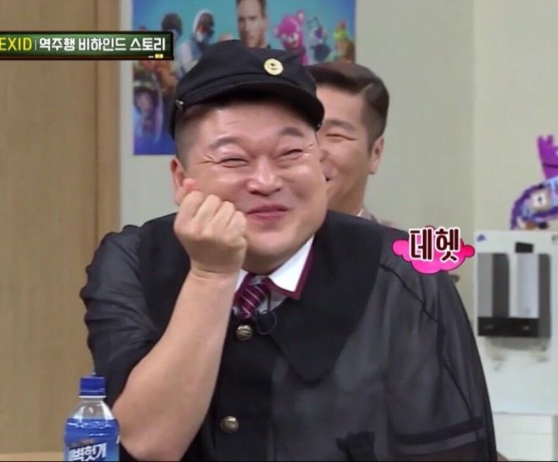 따구 tweet media