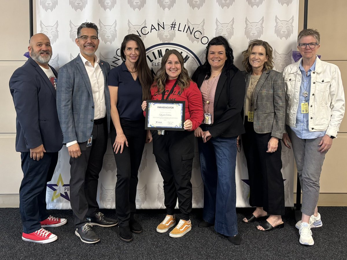 teachindavis's tweet image. Congrats to Haylie Collins, DSD paraprofessional! She was recognized by @wgu for her outstanding work supporting students and teachers at Lincoln Elementary. #TeachInDavis @DavisSchools #uted