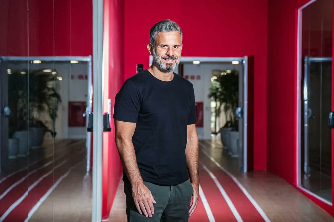 AgenciaRix's tweet image. 🚀 A Centauro está redefinindo as regras do jogo no e-commerce! Com inovações em logística e tecnologia, as entregas rápidas agora são a norma. Prepare-se ...

#Centauro #EntregasRápidas #Ecommerce #Inovação

agenciarix.com/blogpost?slug=…