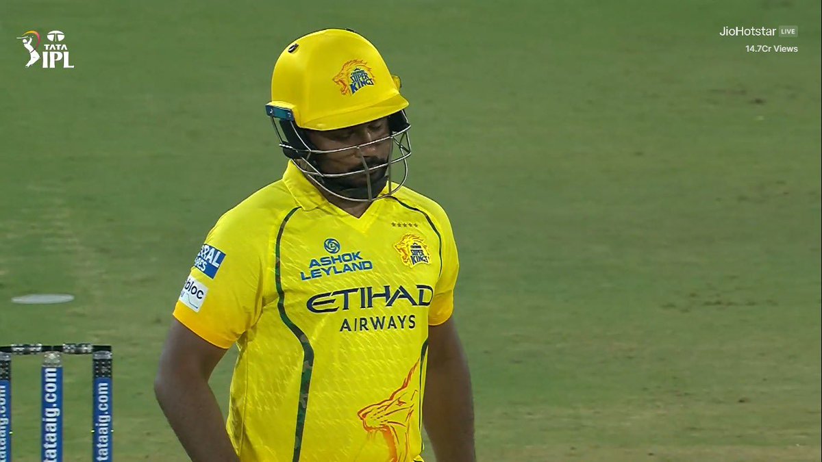 mufaddal_vohra's tweet image. Sanju Samson dismissed for 7 in 3 balls.