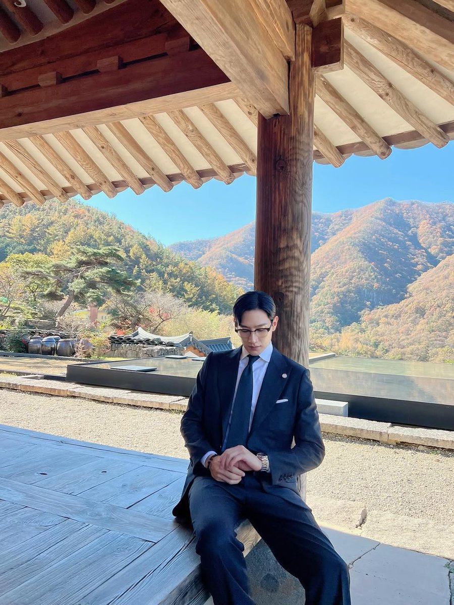 mikal... tweet media