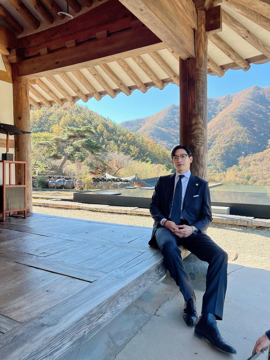 mikal... tweet media