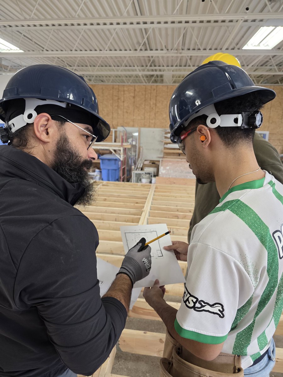 cimtcollege's tweet image. Students at Mississauga Trades Campus are gaining hands-on experience at the foundation level, building the essential skills needed for success in the trades. 

Check out more at cimtcollege.com

#TradeSkills #HandsOnLearning #CIMTCollege