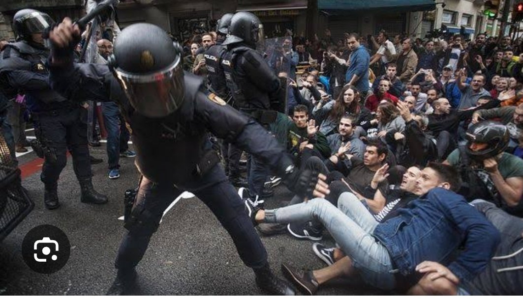 Fer-se espanyol és molt fàcil.
En canvi, deixar de ser ho no.