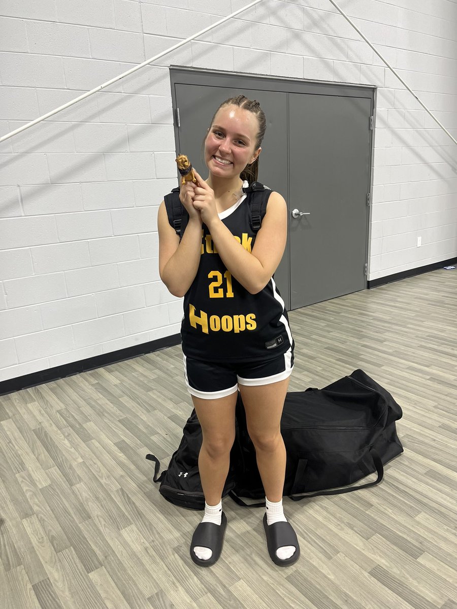 Sean Strickland tweet media