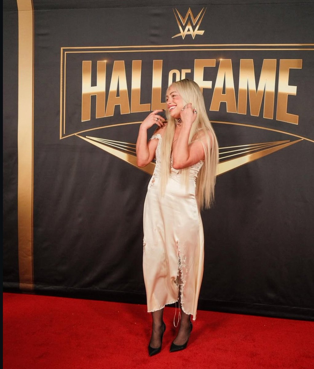 She is 𝕿𝖗𝖔𝖚𝖇𝖑𝖊 💋