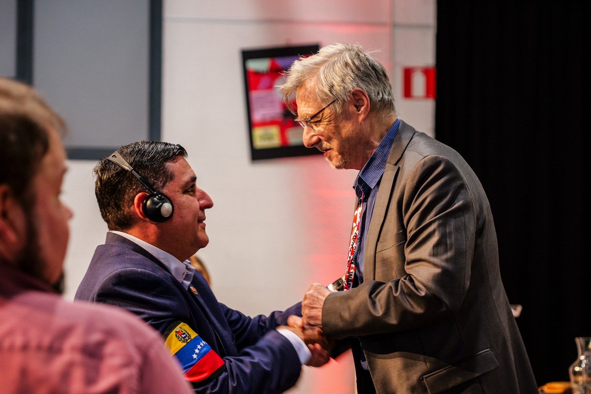 PCF's tweet photo. 🔴 Félicitations à @WalterBaierEL pour sa réélection à la présidence du Parti de la gauche européenne.

Plus que jamais, les forces progressistes doivent se rassembler pour porter un projet ambitieux en Europe : justice sociale, souveraineté des peuples, paix et coopération.

Au travail pour faire grandir une alternative crédible face aux logiques libérales !

#ELCongress #WinTheFuture #EuropeanLeft