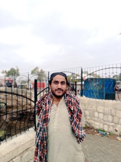 Hoonafbaluc's tweet photo. تو وَ زانے کہ میتگ ءَ مئیگ ءَ 
مردُم وپسنت سهب ءَ گار بیئنت
تو وَ زانے کہ روچ  رھمّانی
ملکمُت مسل ِ دُزّیں پِنڈوک ءَ
لوگ لوگ ءَ روان کاں بازار ءِ 
ڈیھ ءِ ماتانی لالاں گوں وَت بارت

#ReleaseZubairBaloch 
#EndEnforcedDisappearances https://t.co/u0JFyjgvub