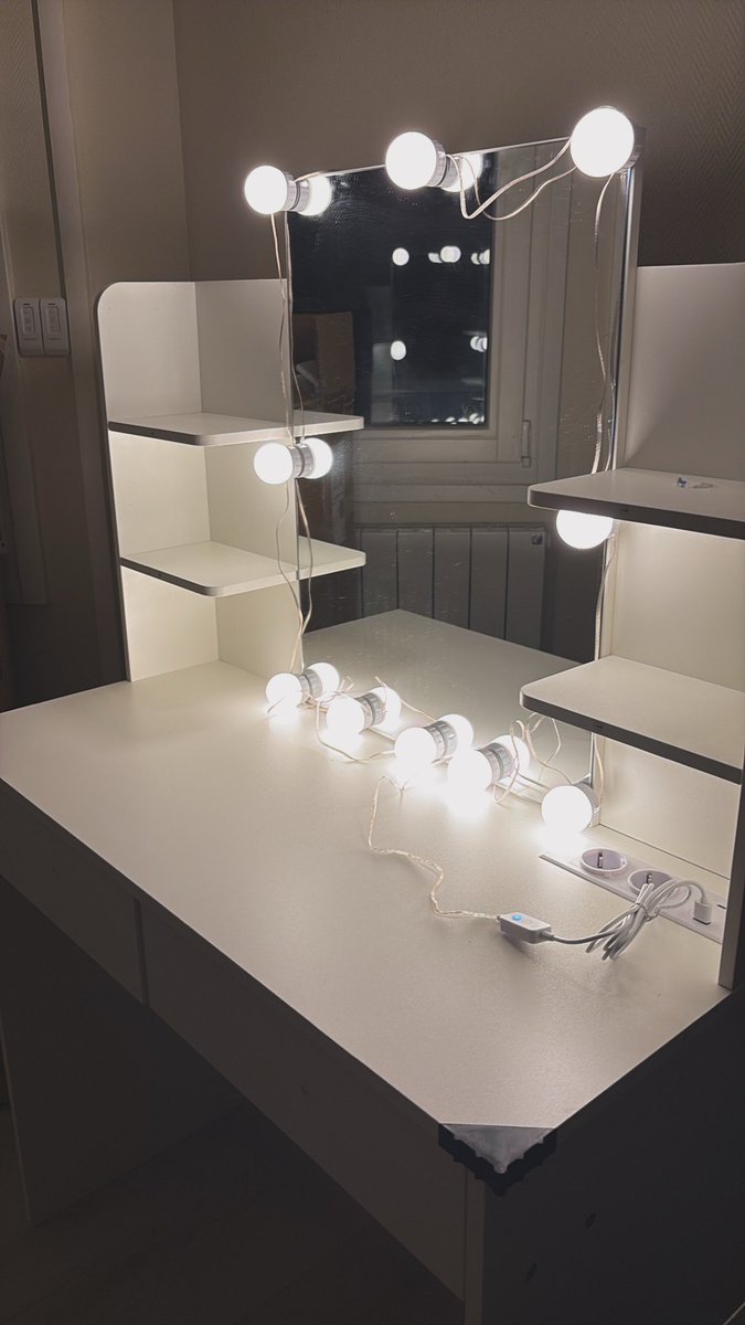 Λ Ҡ Ή Ī Z Ø Ɲ Λ Ή tweet media