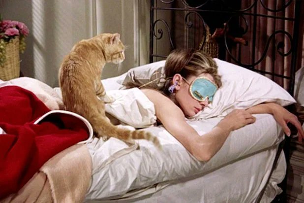 evilnutta's tweet image. #Bales2026FilmChallenge #Bales2026MovieChallenge #FilmTwitter  
 April 19:  Cat lady...

Breakfast at Tiffany’s  (1961)