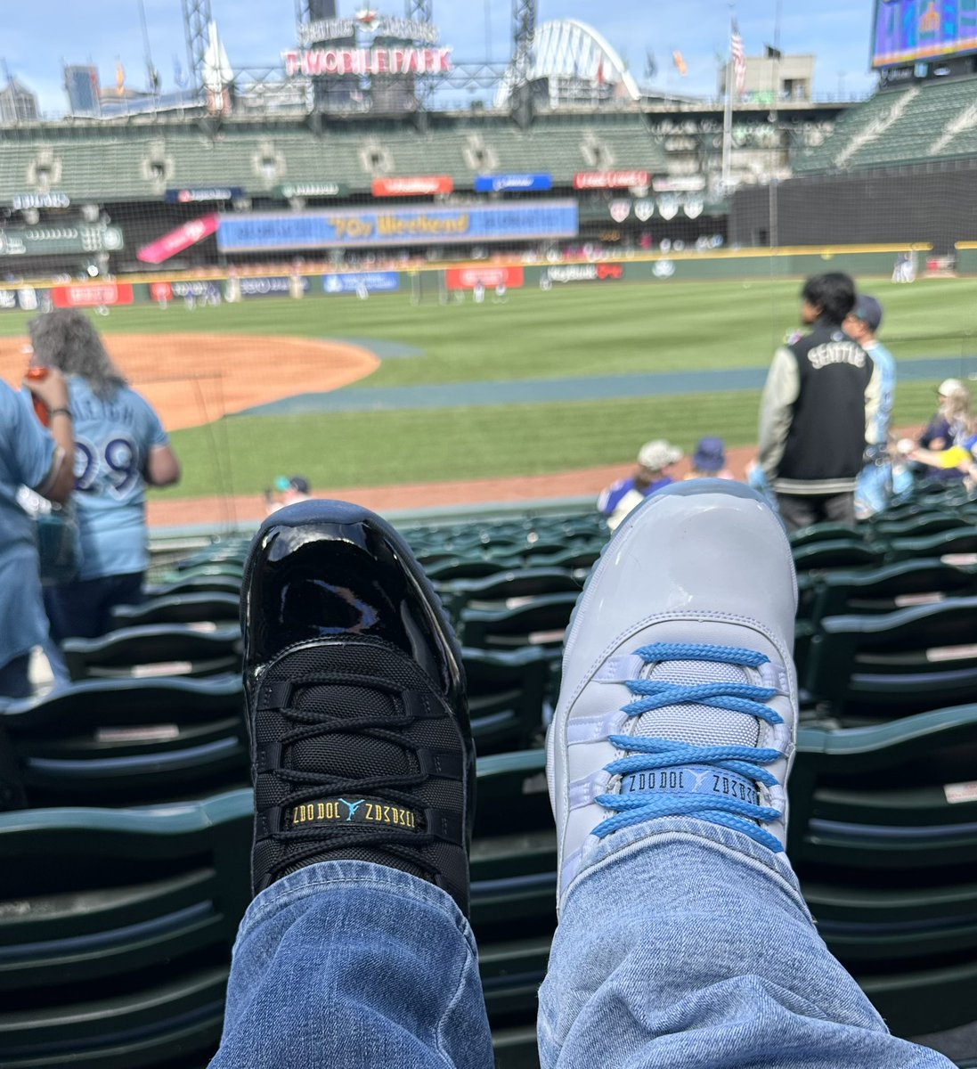 DJKingJam's tweet image. #KOTD w/ @jamescara75 
#MarinersSTM