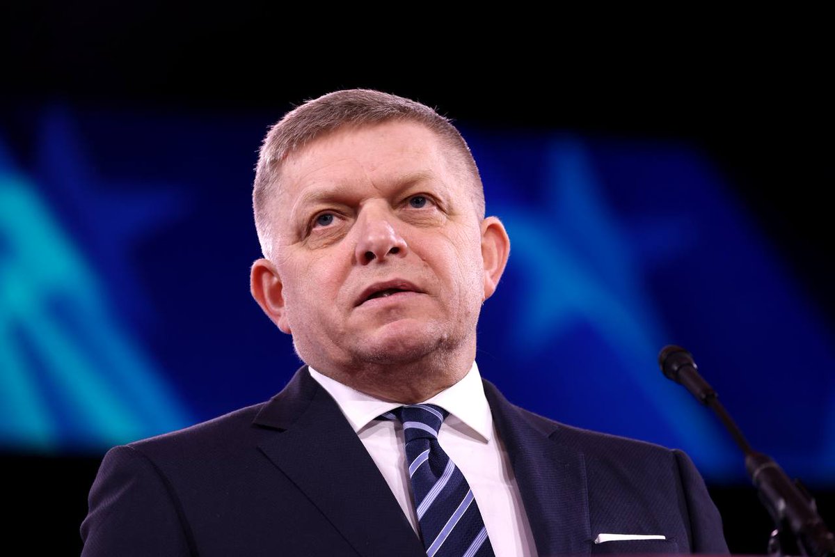 Bonkavision5's tweet image. Fico publicly stated that #Lithuania and #Latvia have already informed #Slovakia they will not allow his government plane to fly through their airspace for the planned trip to Moscow on May 9, 2026, for Russia’s Victory Day celebrations (the 81st anniversary).
#Russia