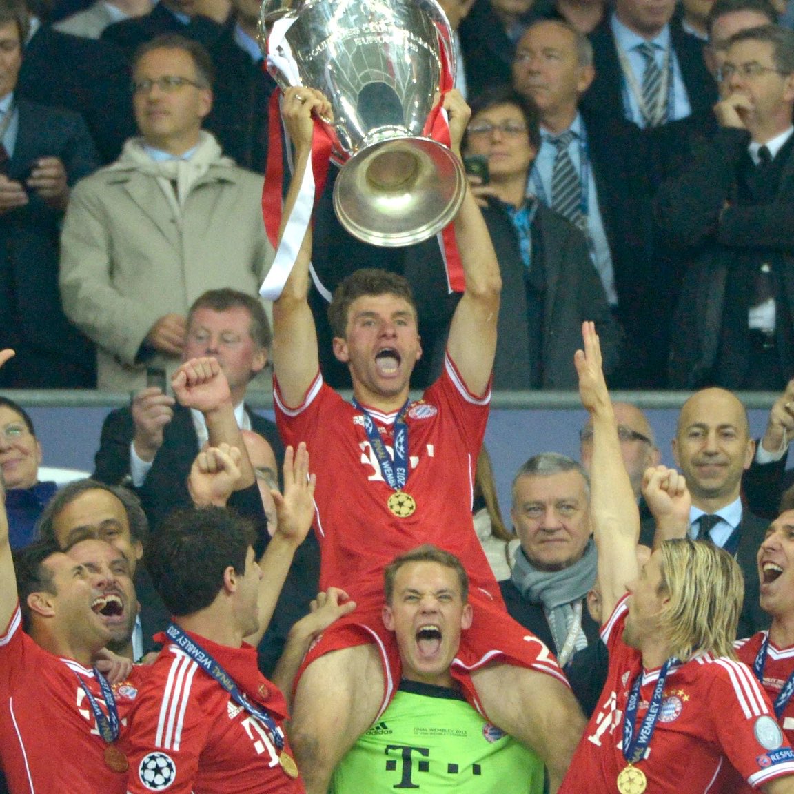 risi ˚˖𓍢ִ໋❀ tweet media