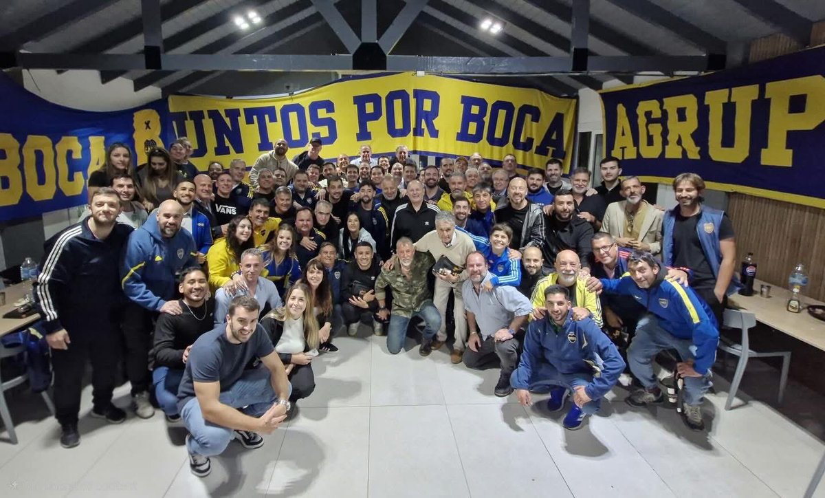 🔸 Alejandro Veiga
🔸 Chanchi Riquelme
🔸 Camila Ansaldo (la voz del estadio)
🔸 Carlos Colombo
🔸 Alejandro Desimone
🔸 Emiliano Algieri
🔸 Ricardo Rosica
🔸 Nahuel Faugas

Son algunas de las ratas apestosas que aparecen en ésta imagen representando a Boca. Quiero sacar de la