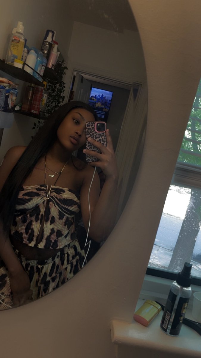 longliveej2's tweet photo. fine still https://t.co/fas9BHO8pJ