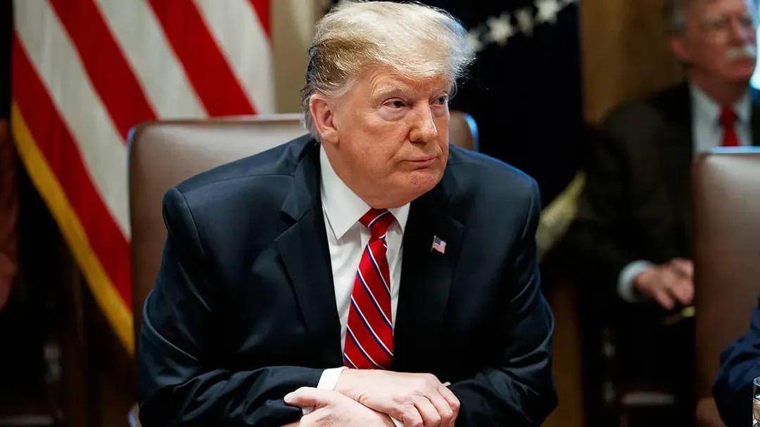 BREAKING : Iran FM 🇮🇷 Araghchi played 6D chess to checkmate Trump 🔥

🇮🇷 Yesterday, Araghchi announced that Iran will open the Strait of Hormuz 

🇺🇸 Trump got over excited and said he doesn't need NATO countries like Italy as Hormuz is opened 😂

🇮🇷 Today, Iran closed the Hormuz