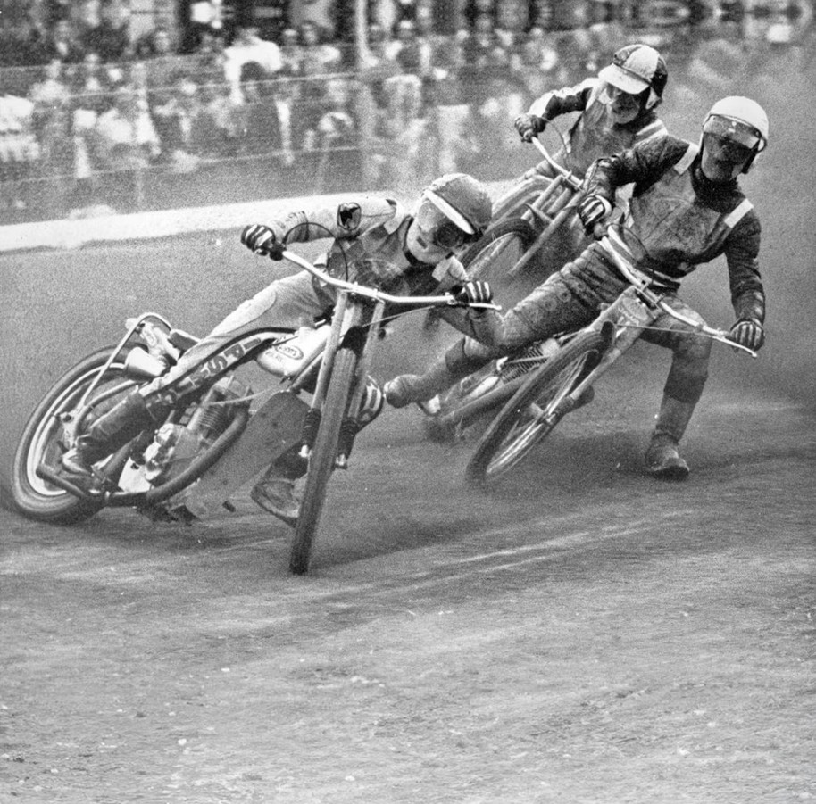 Upright Speedway  tweet media