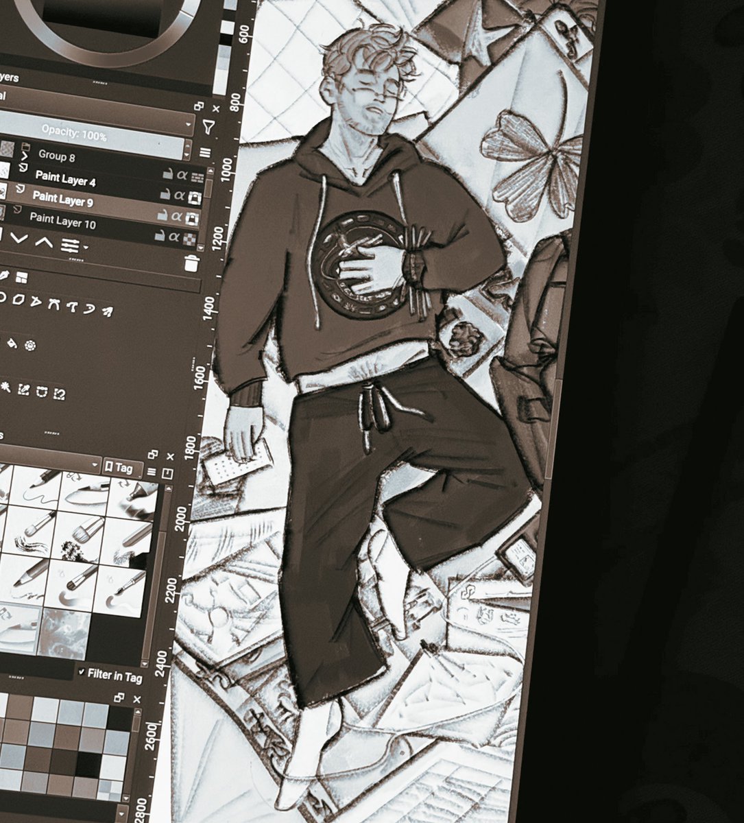 notholaenas's tweet image. working on a huge (size wise) phm illustration for 8+ hours (according to the logs) so please take a look at dr captain eepy 💤 before me and krita both crash out #wip #projecthailmary