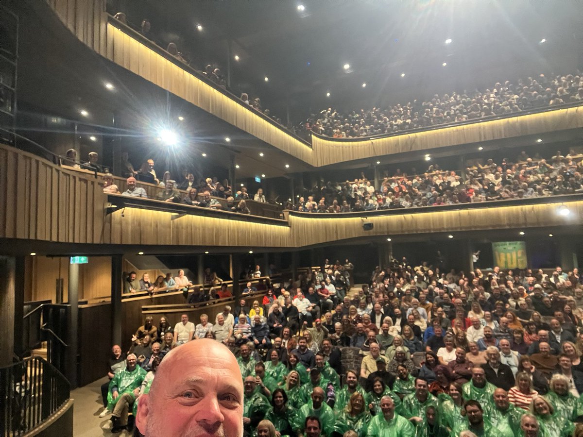 almurray's tweet photo. Cornwall has spoken! 
@HallforCornwall 
#standup #allyouneedisguuv https://t.co/Oi0KjEYvKb