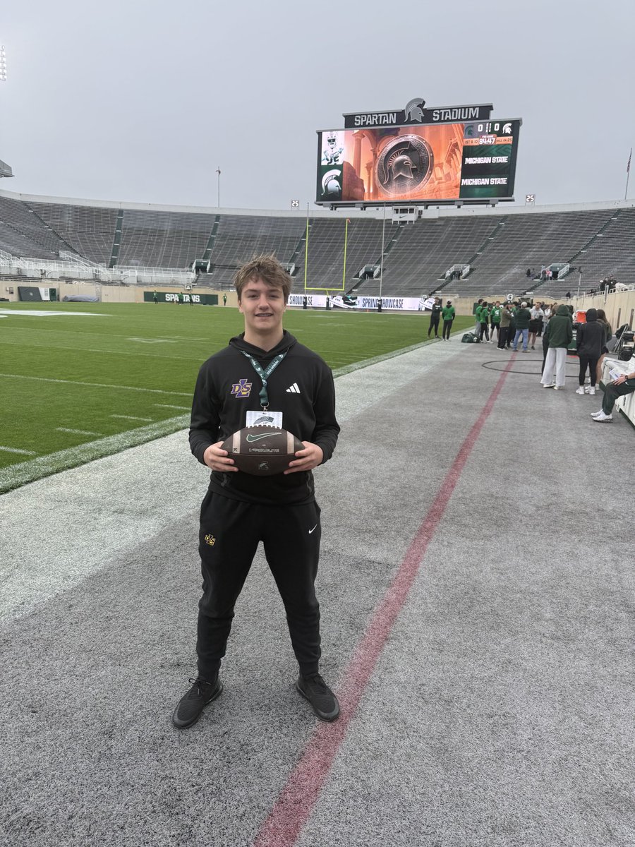 Collin McInally tweet media