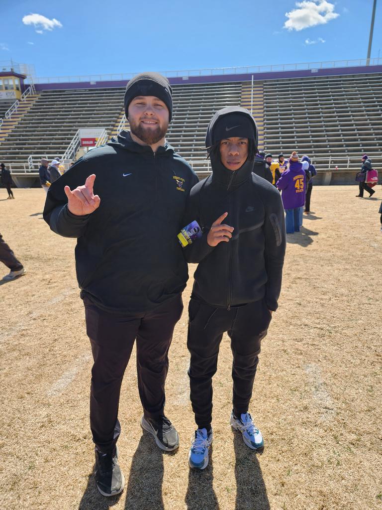 Travezz Jones tweet media