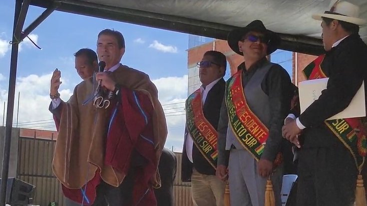 noticiasfides's tweet image. 🔵#GrupoFides | #ANF #Política 𝐏𝐫𝐞𝐬𝐢𝐝𝐞𝐧𝐭𝐞 𝐞𝐧𝐭𝐫𝐞𝐠𝐚 𝐮𝐧 𝐯𝐞𝐡í𝐜𝐮𝐥𝐨 𝐚 𝐥𝐚 𝐅𝐞𝐣𝐮𝐯𝐞 𝐄𝐥 𝐀𝐥𝐭𝐨 𝐒𝐮𝐫 𝐲 𝟔𝟐 𝐚𝐧𝐭𝐞𝐧𝐚𝐬 𝐒𝐭𝐚𝐫𝐥𝐢𝐧𝐤 𝐩𝐚𝐫𝐚 𝐜𝐨𝐥𝐞𝐠𝐢𝐨𝐬 𝐝𝐞𝐥 𝐝𝐢𝐬𝐭𝐫𝐢𝐭𝐨 𝟖

Lea la nota aquí 👉acortar.link/ZBgGNM