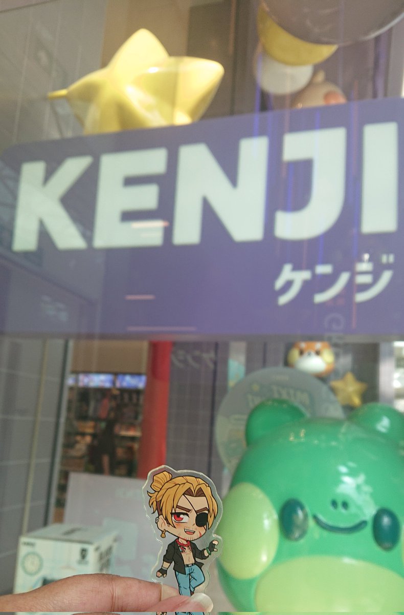 Bonus with kenji outside his store :')