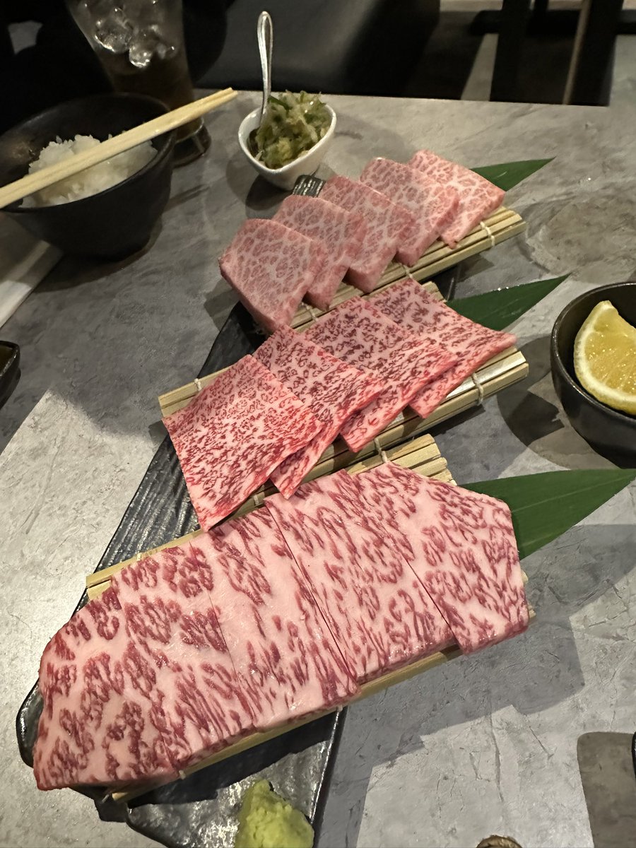 まるお tweet media