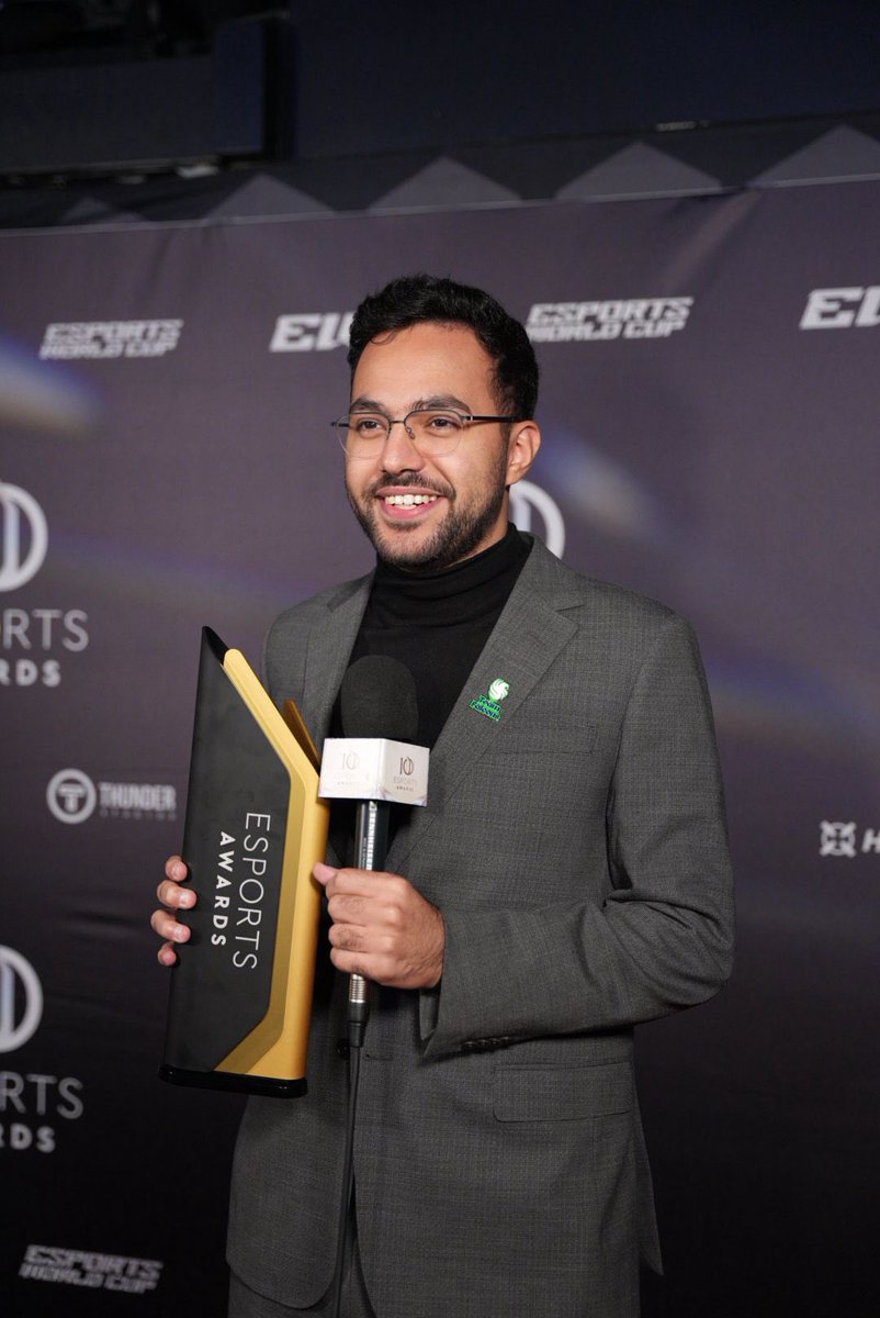 ابو عزه tweet media