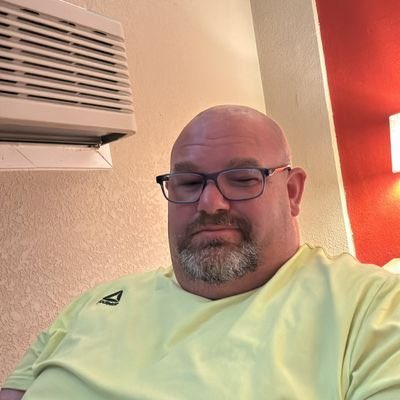 andrew thr tweet media