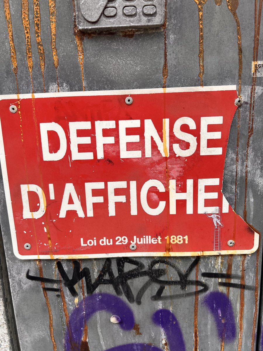 Fortuworld's tweet image. Défense d’afficher.
#defensedafficher #streetart #stickers