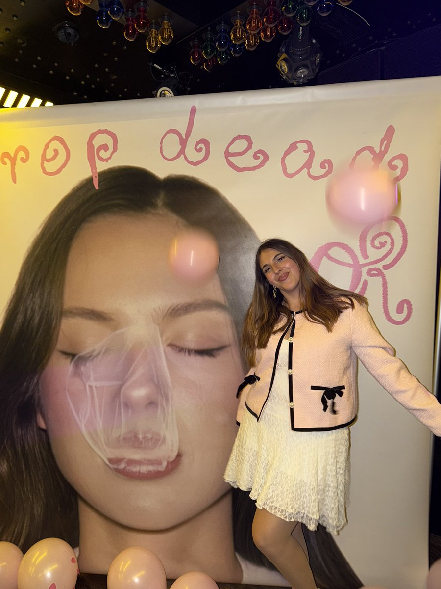 𝑒𝒾𝓁𝑒𝑒𝓃🩷 tweet media