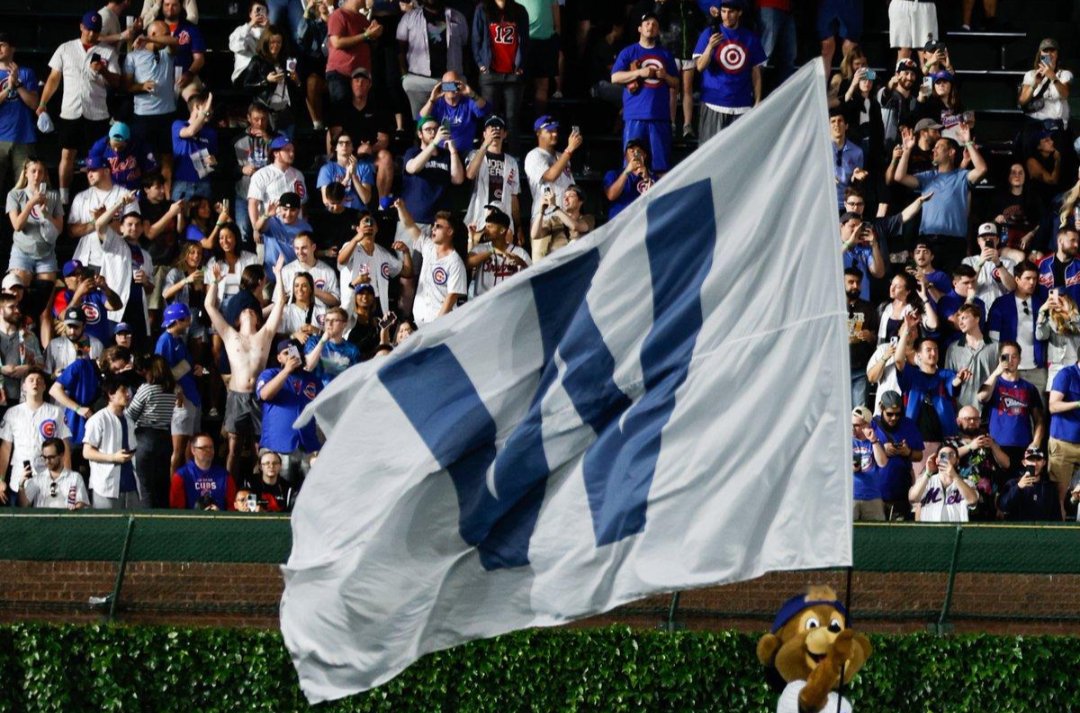SakuraPawss8's tweet image. Another W. No brakes. 🔥🐻⬇️
Cubs rolling different this year.

#CubsWin #ChicagoCubs #MLB #FlyTheW #Baseball #WinStreak #CubsNation