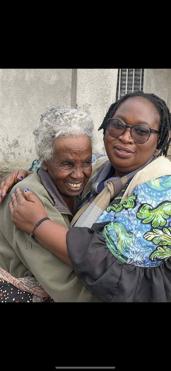 Le 17 avril 2026, #FOMUBISAASBL a effectué une visite de solidarité au Centre SAMARIA de #PACAF auprès de 67 personnes du 3e âge dont 4 hommes et 63 femmes.  
Écoute, détraumatisation, partage et distribution des colis ont marqué cette journée de compassion et d’espérance.