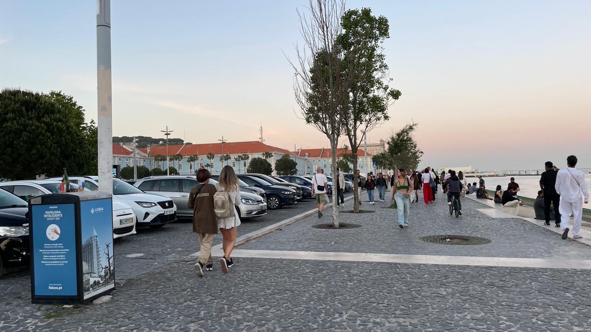 Francisco Costa tweet media